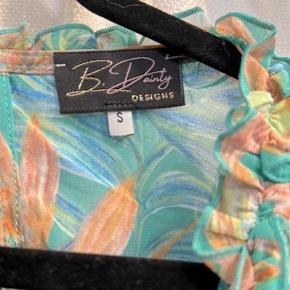 New B. Dainty Polyester Floral Green Cut Out Back Long Sleeve Babydoll Dress - Picture 8 of 13